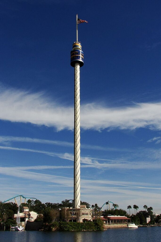 SKY TOWER SEAWORLD 683x1024 - Sea World - Guia Completo para visitar o parque em 2022